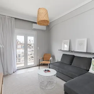 https://sunshine-city-centre-family-retreat.hotels-of-thessaloniki.com